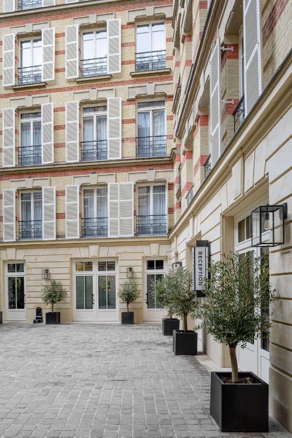 Black Door Paris Luaran gambar